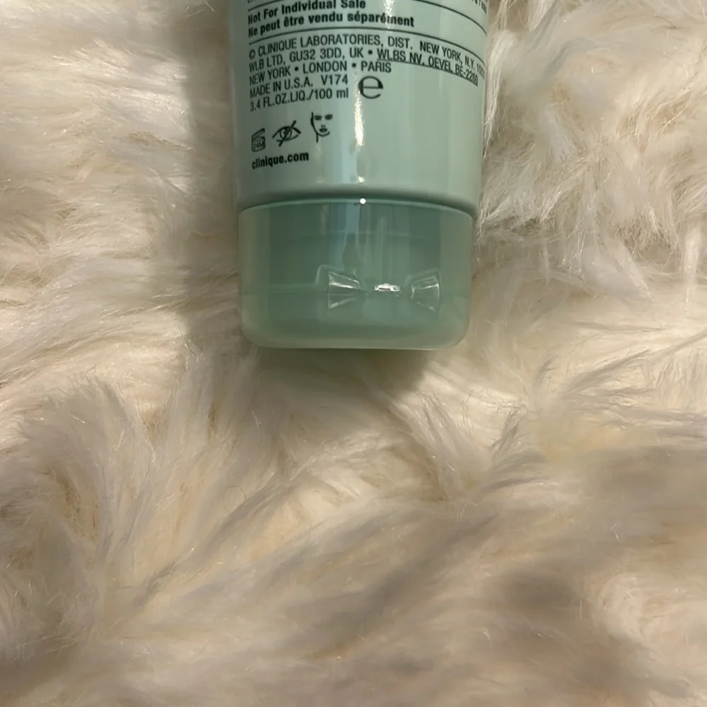 Clinique 7 Day Scrub Cream